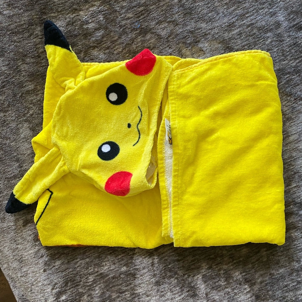 POKÉMON TOWEL